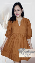 Load image into Gallery viewer, LARISSA
